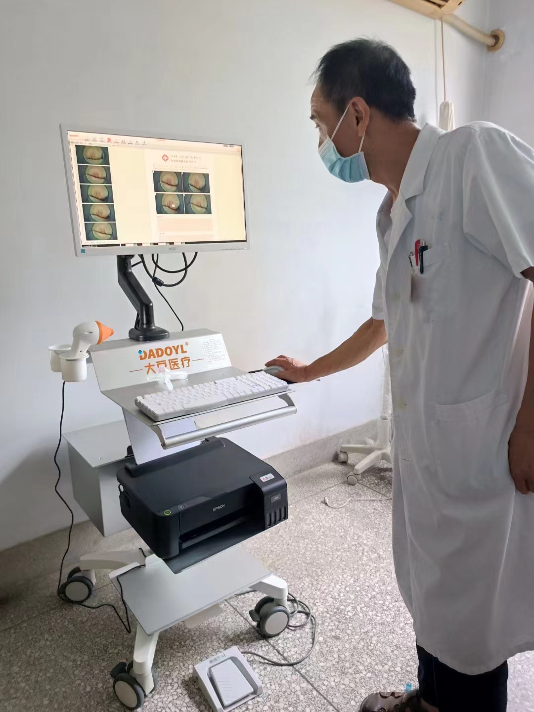 【大豆醫(yī)療】河南省洛陽市某醫(yī)院肛腸檢查系統(tǒng)DD-200型裝機培訓