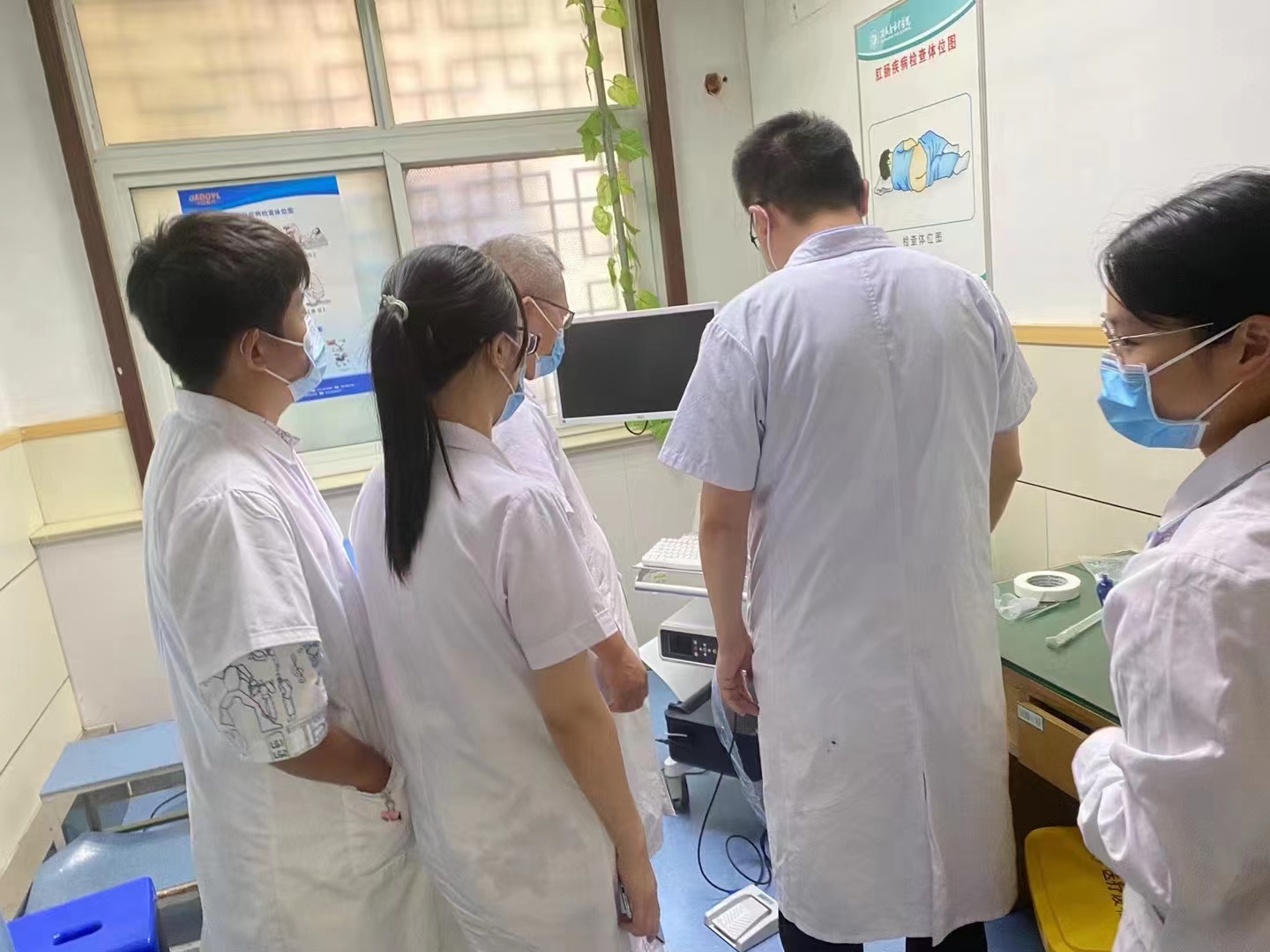 【大豆醫(yī)療】河南省駐馬店市某醫(yī)院肛腸檢查系統(tǒng)DD-600型裝機培訓